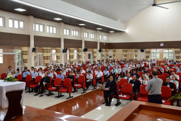 Đại hội Giáo lý toàn quốc lần thứ VII ngày thứ II - Huấn giáo và khai tâm nhiệm hiệp