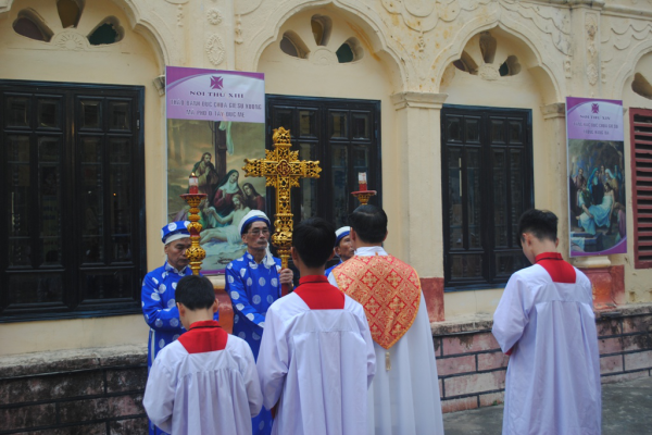 Suy niệm Đàng Thánh Giá - Thứ Sáu Tuần Thánh - ĐÀNG THÁNH GIÁ NĂM GIA ĐÌNH – 2018